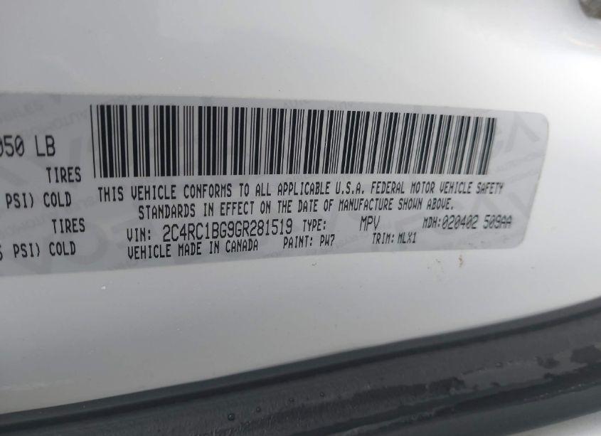 Photo 9 of 2016 Chrysler Town & COUNTRY TOURING (VIN 2C4RC1BG9GR281519)