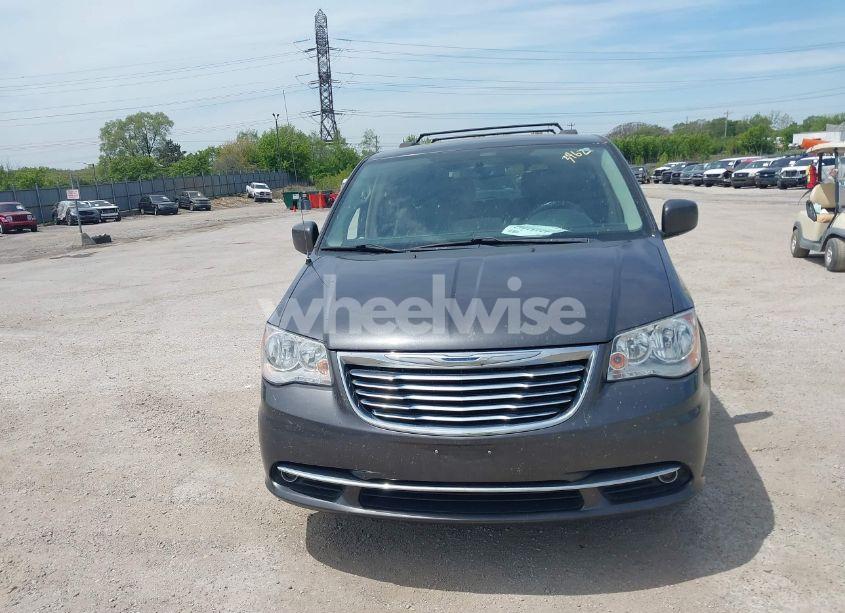 Photo 12 of 2016 Chrysler Town & COUNTRY TOURING (VIN 2C4RC1BG9GR286820)