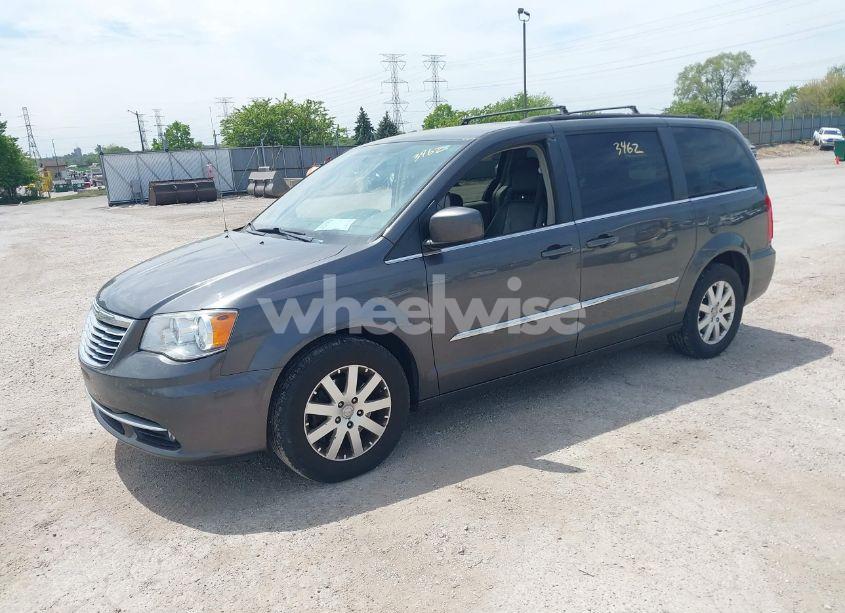 Photo 2 of 2016 Chrysler Town & COUNTRY TOURING (VIN 2C4RC1BG9GR286820)