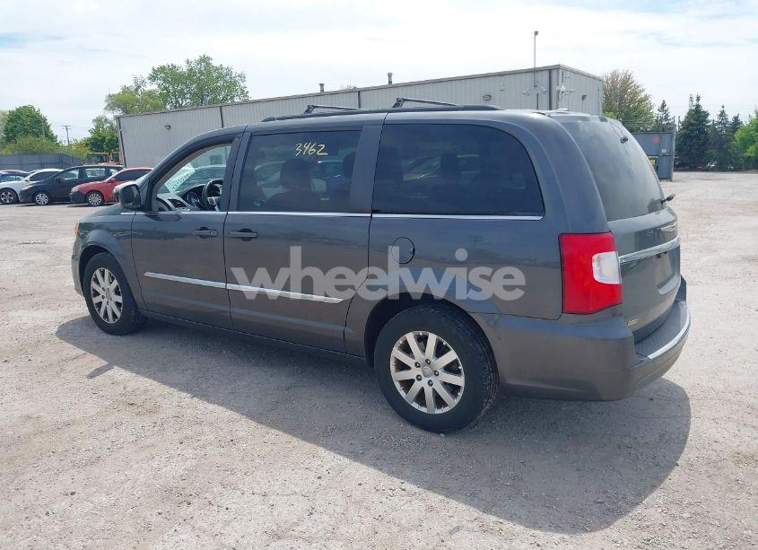 Photo 3 of 2016 Chrysler Town & COUNTRY TOURING (VIN 2C4RC1BG9GR286820)