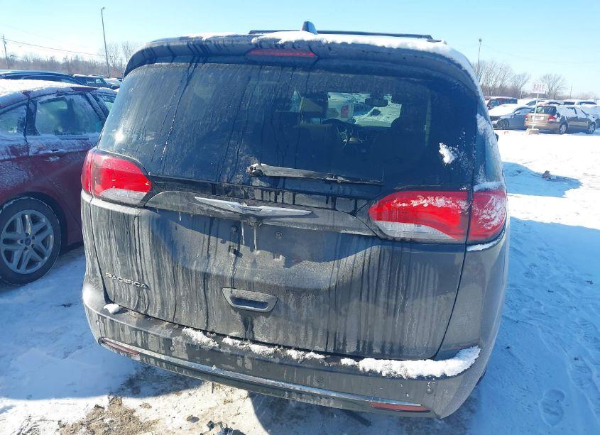 Photo 16 of 2017 Chrysler Pacifica (VIN 2C4RC1BG9HR503445)