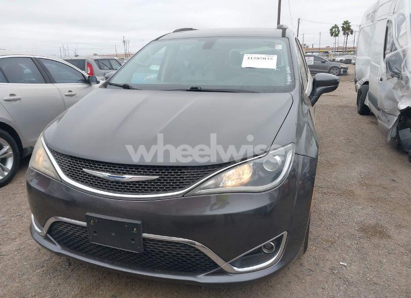 Photo 12 of 2017 Chrysler Pacifica TOURING-L (VIN 2C4RC1BG9HR523274)