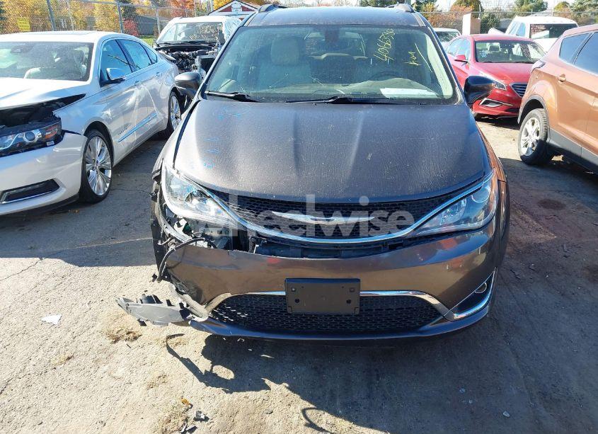 Photo 13 of 2017 Chrysler Pacifica TOURING-L (VIN 2C4RC1BG9HR578422)