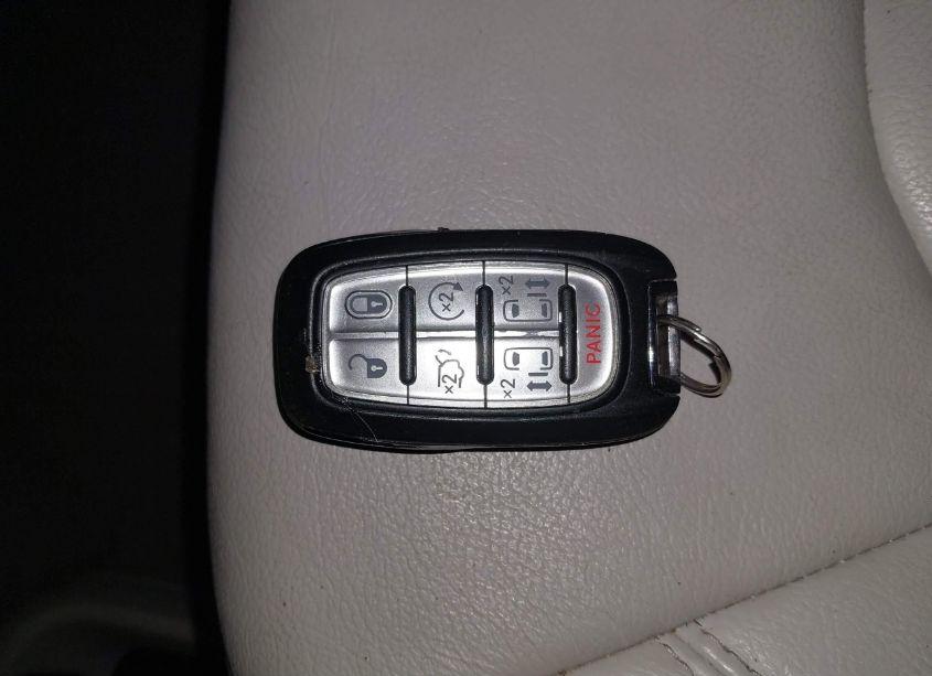 Photo 11 of 2017 Chrysler Pacifica TOURING-L (VIN 2C4RC1BG9HR614710)