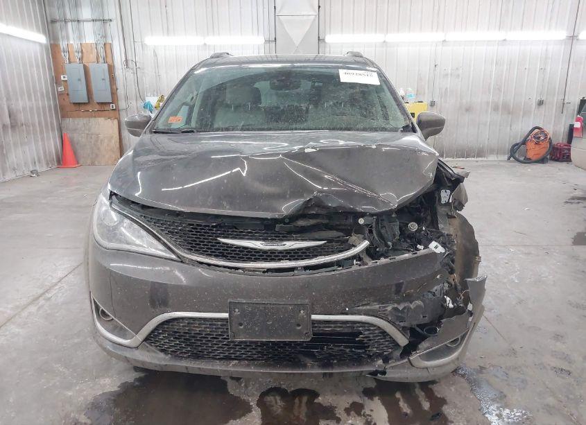 Photo 12 of 2017 Chrysler Pacifica TOURING-L (VIN 2C4RC1BG9HR614710)