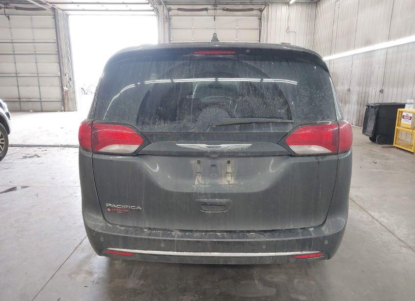 Photo 16 of 2017 Chrysler Pacifica TOURING-L (VIN 2C4RC1BG9HR614710)