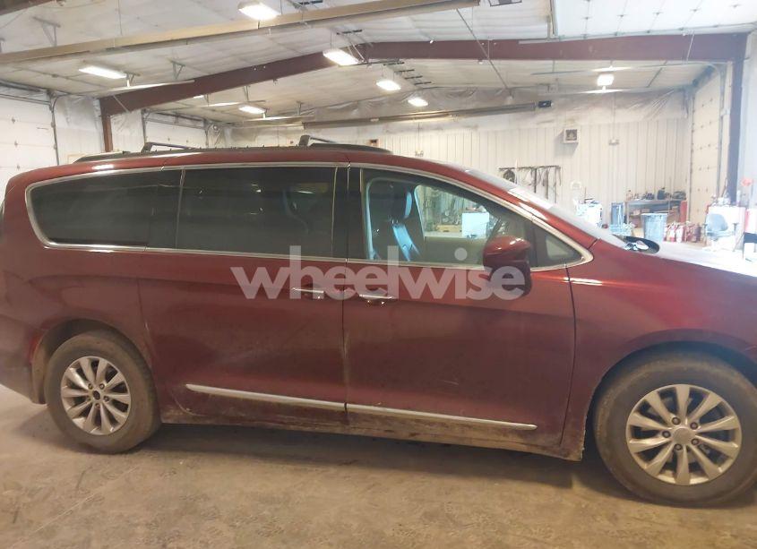 Photo 14 of 2017 Chrysler Pacifica TOURING-L (VIN 2C4RC1BG9HR670176)