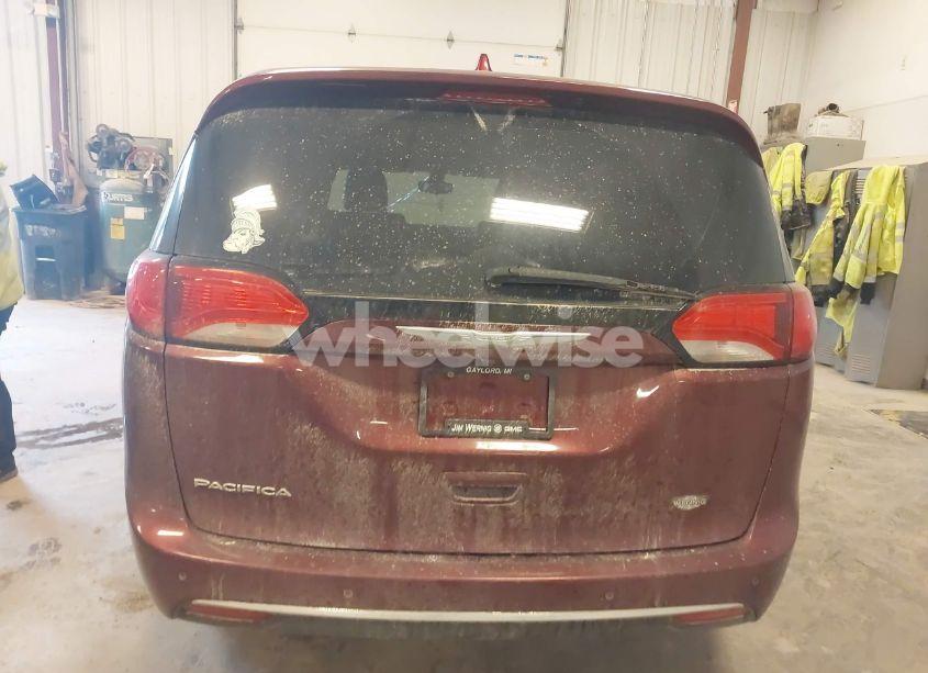 Photo 17 of 2017 Chrysler Pacifica TOURING-L (VIN 2C4RC1BG9HR670176)