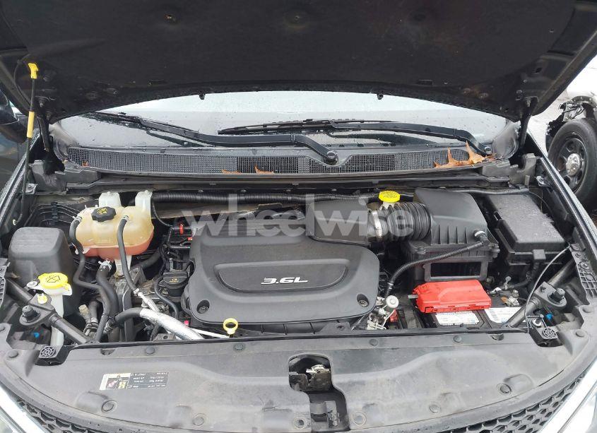 Photo 10 of 2017 Chrysler Pacifica TOURING-L (VIN 2C4RC1BG9HR745152)