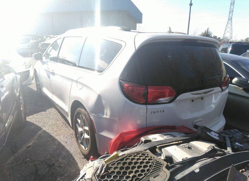 Photo 4 of 2017 Chrysler Pacifica TOURING-L (VIN 2C4RC1BG9HR809688)