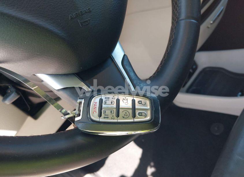 Photo 11 of 2017 Chrysler Pacifica TOURING-L (VIN 2C4RC1BG9HR816334)