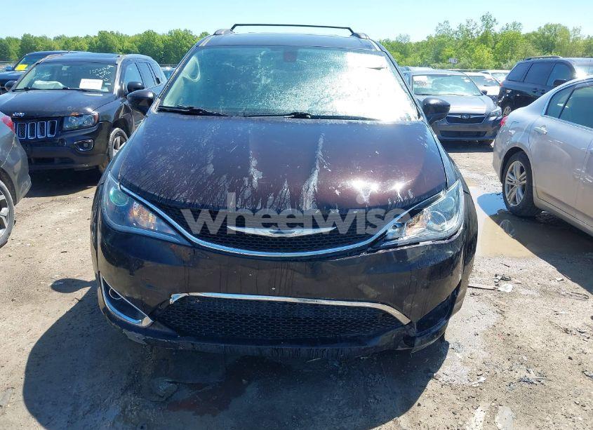 Photo 12 of 2017 Chrysler Pacifica TOURING-L (VIN 2C4RC1BG9HR816334)