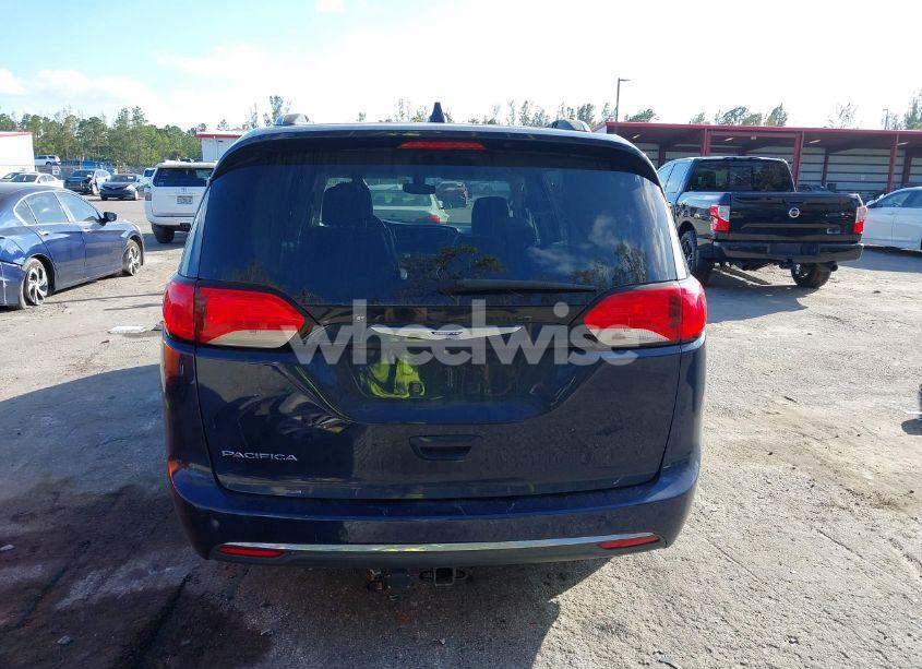 Photo 17 of 2019 Chrysler Pacifica TOURING L (VIN 2C4RC1BG9KR539434)