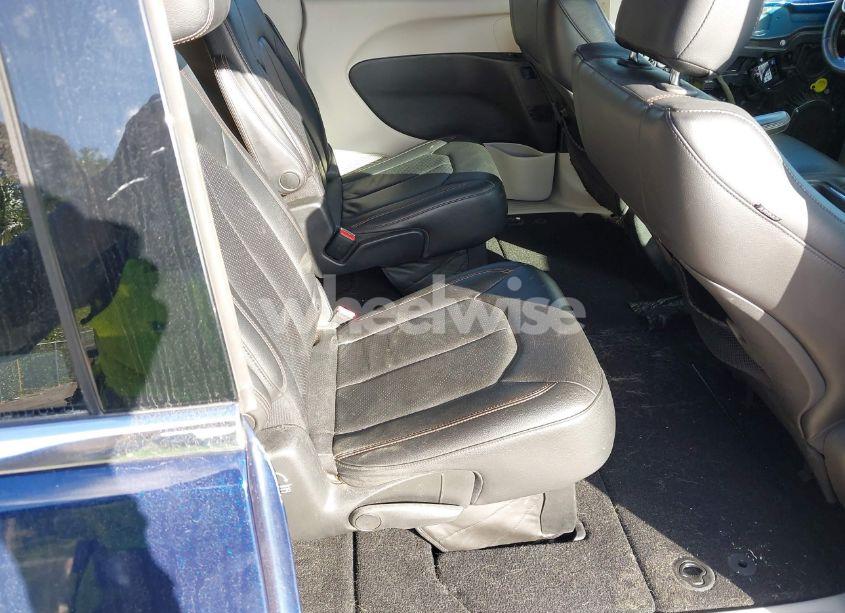 Photo 8 of 2019 Chrysler Pacifica TOURING L (VIN 2C4RC1BG9KR539434)