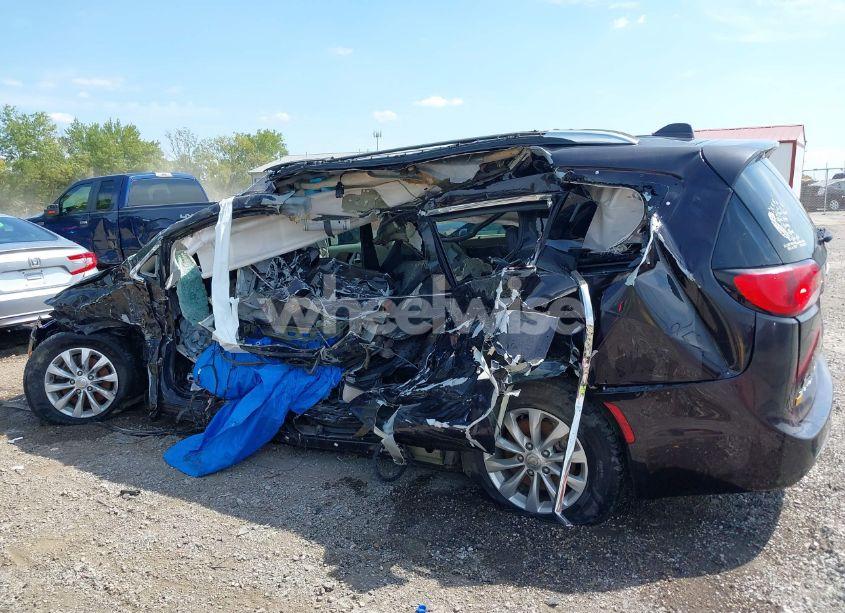 Photo 13 of 2019 Chrysler Pacifica TOURING L (VIN 2C4RC1BG9KR547954)