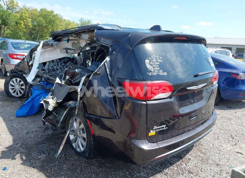 Photo 3 of 2019 Chrysler Pacifica TOURING L (VIN 2C4RC1BG9KR547954)