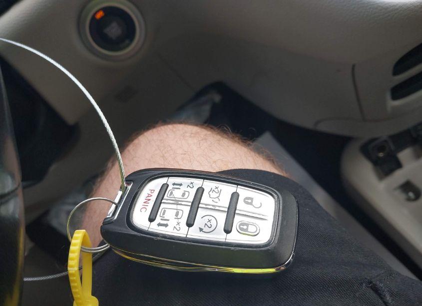 Photo 11 of 2019 Chrysler Pacifica TOURING L (VIN 2C4RC1BG9KR625746)