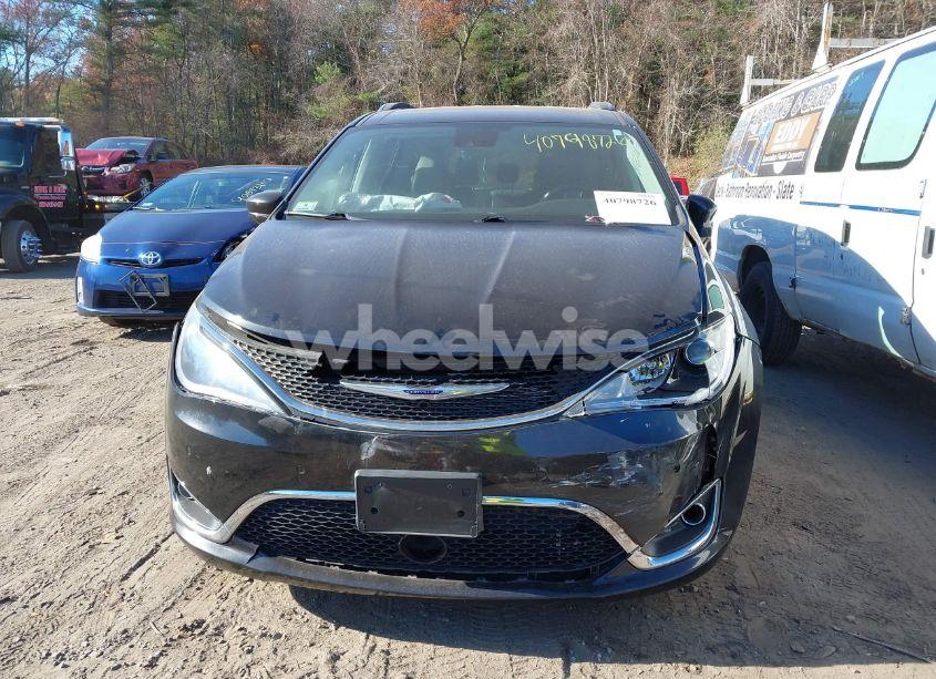 Photo 12 of 2019 Chrysler Pacifica TOURING L (VIN 2C4RC1BG9KR669732)