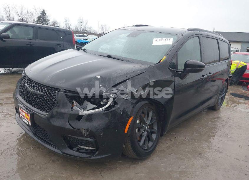 Photo 2 of 2021 Chrysler Pacifica TOURING L (VIN 2C4RC1BG9MR534897)