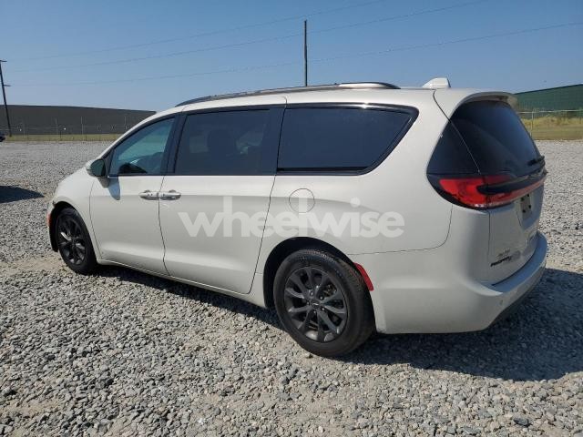 Photo 12 of 2021 CHRYSLER PACIFICA TOURING L (VIN 2C4RC1BG9MR553319)
