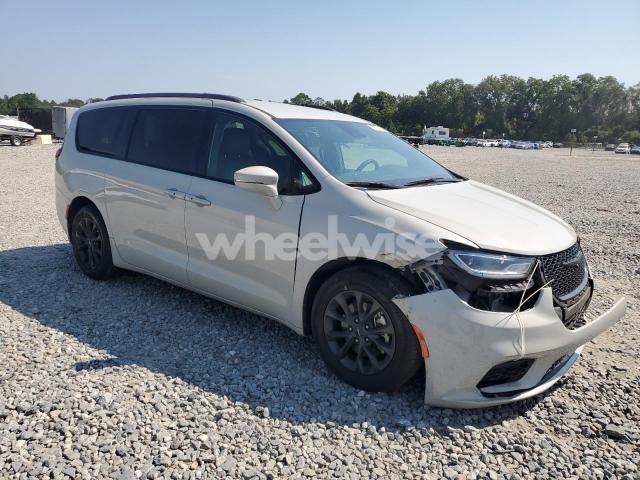 Photo 2 of 2021 CHRYSLER PACIFICA TOURING L (VIN 2C4RC1BG9MR553319)