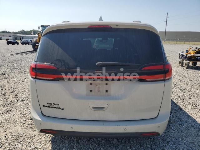 Photo 4 of 2021 CHRYSLER PACIFICA TOURING L (VIN 2C4RC1BG9MR553319)