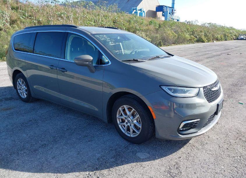 2022 Chrysler Pacifica TOURING L (VIN 2C4RC1BG9NR138566) main photo