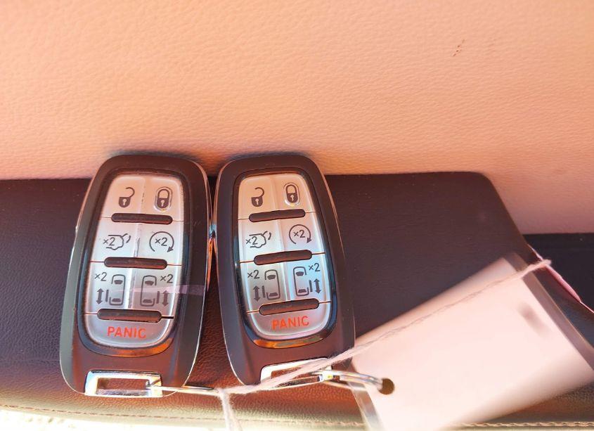 Photo 11 of 2022 Chrysler Pacifica TOURING L (VIN 2C4RC1BG9NR138566)