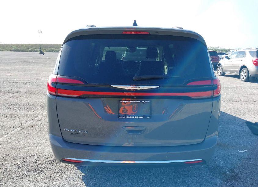 Photo 16 of 2022 Chrysler Pacifica TOURING L (VIN 2C4RC1BG9NR138566)