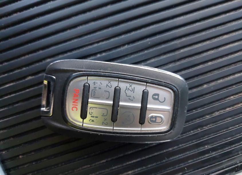 Photo 11 of 2022 Chrysler Pacifica TOURING L (VIN 2C4RC1BG9NR191834)