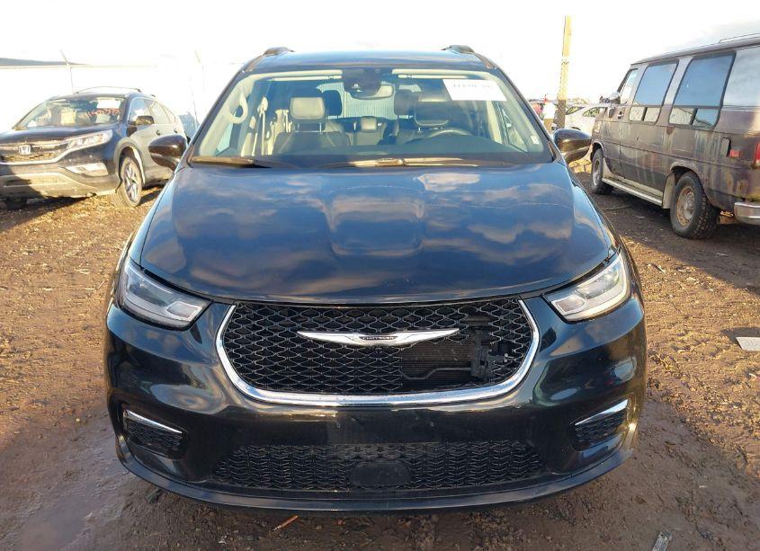 Photo 12 of 2022 Chrysler Pacifica TOURING L (VIN 2C4RC1BG9NR191834)