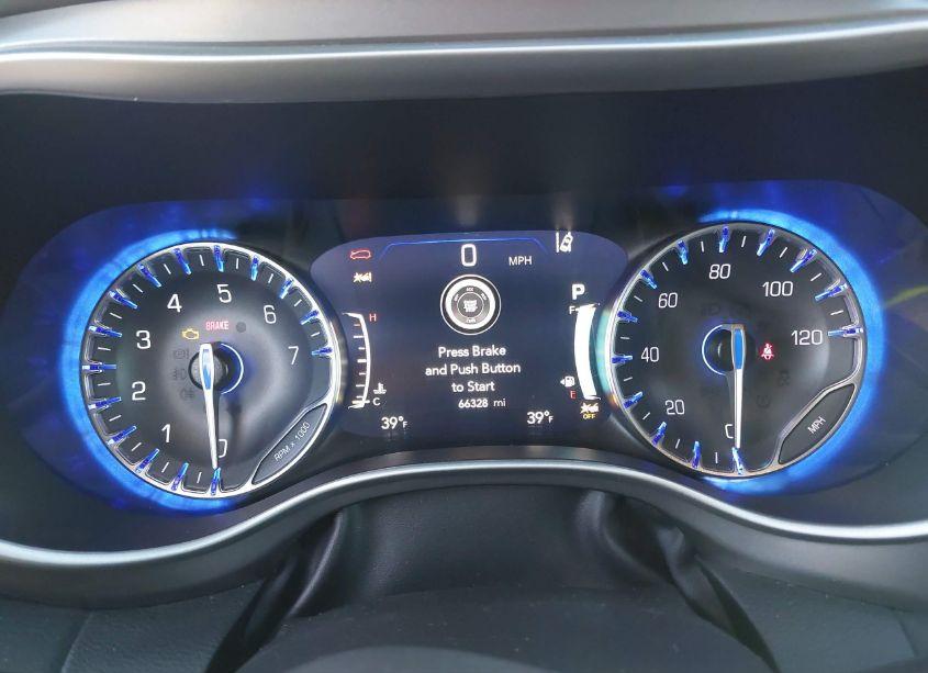 Photo 15 of 2022 Chrysler Pacifica TOURING L (VIN 2C4RC1BG9NR191834)