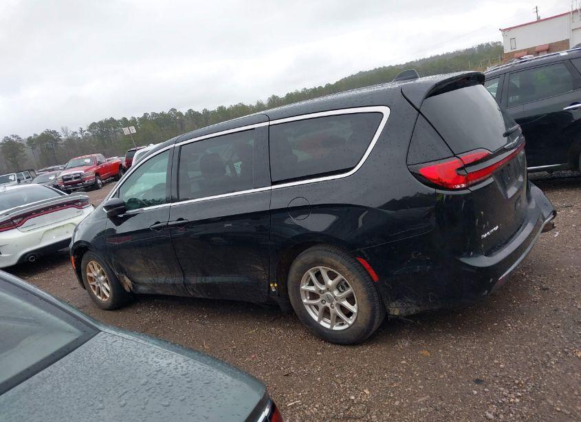 Photo 14 of 2023 Chrysler Pacifica TOURING L (VIN 2C4RC1BG9PR560145)