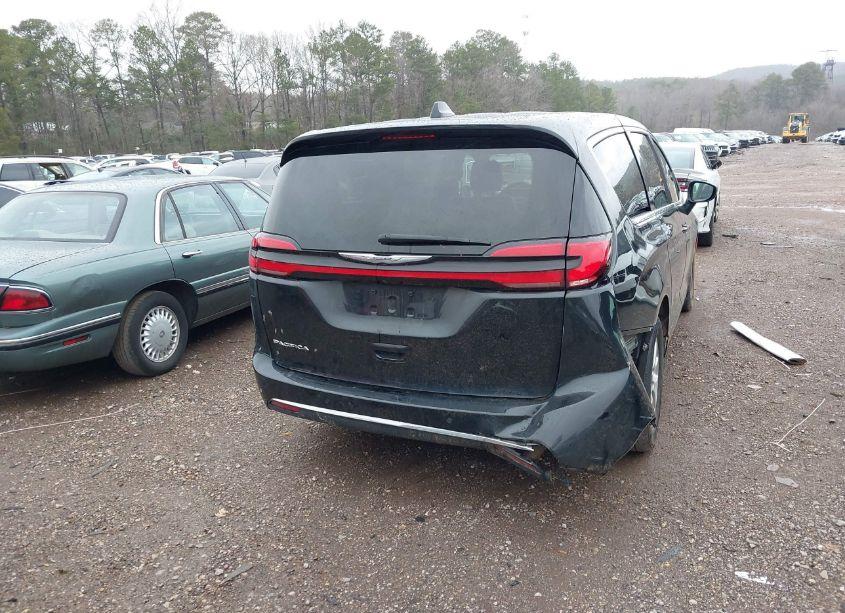 Photo 16 of 2023 Chrysler Pacifica TOURING L (VIN 2C4RC1BG9PR560145)