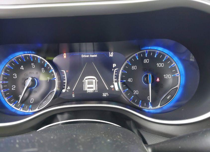 Photo 7 of 2023 Chrysler Pacifica TOURING L (VIN 2C4RC1BG9PR560145)