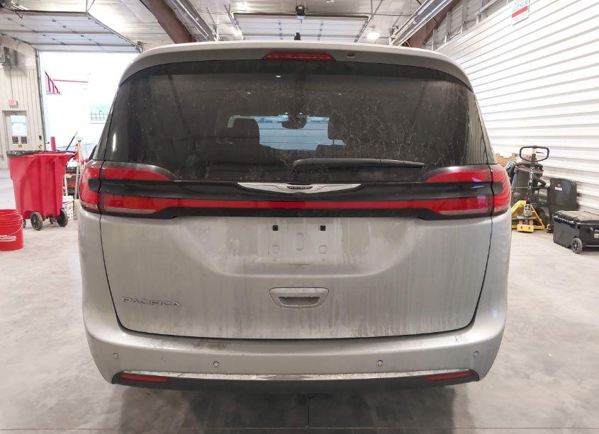 Photo 17 of 2023 Chrysler Pacifica TOURING L (VIN 2C4RC1BG9PR594599)