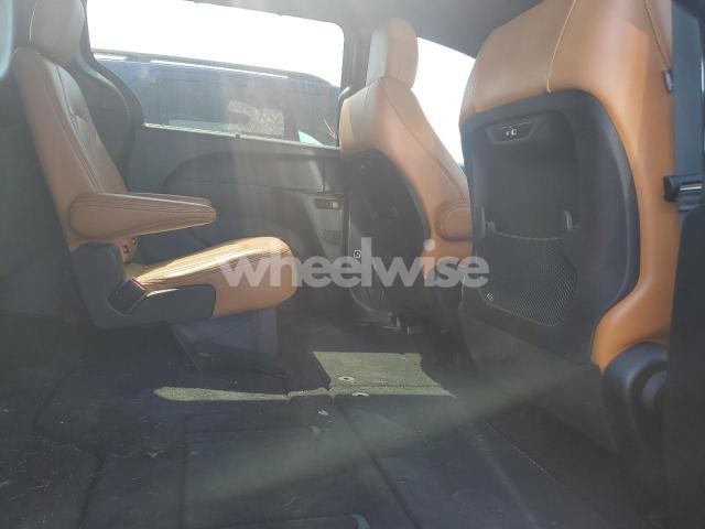 Photo 10 of 2023 CHRYSLER PACIFICA TOURING L (VIN 2C4RC1BG9PR603706)