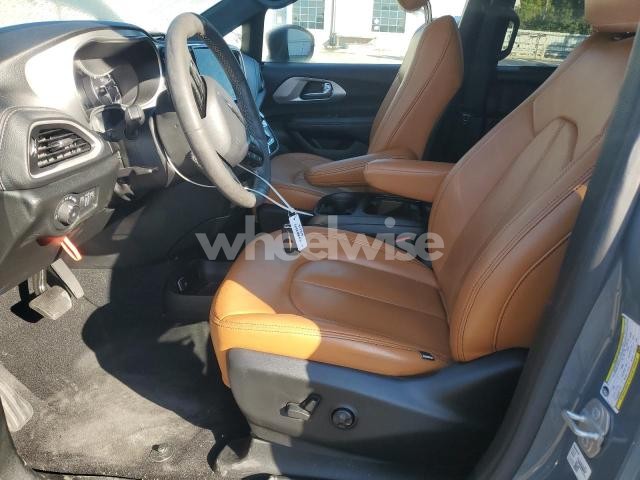 Photo 9 of 2023 CHRYSLER PACIFICA TOURING L (VIN 2C4RC1BG9PR603706)
