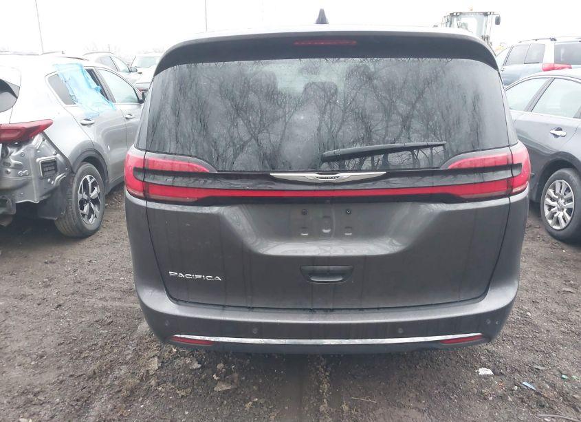 Photo 16 of 2023 Chrysler Pacifica TOURING L (VIN 2C4RC1BG9PR612552)