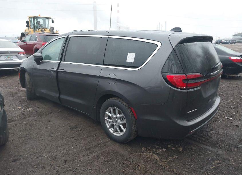 Photo 3 of 2023 Chrysler Pacifica TOURING L (VIN 2C4RC1BG9PR612552)