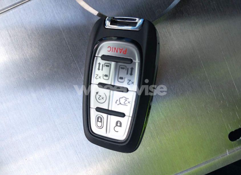 Photo 11 of 2025 Chrysler Pacifica SELECT (VIN 2C4RC1BG9SR516185)