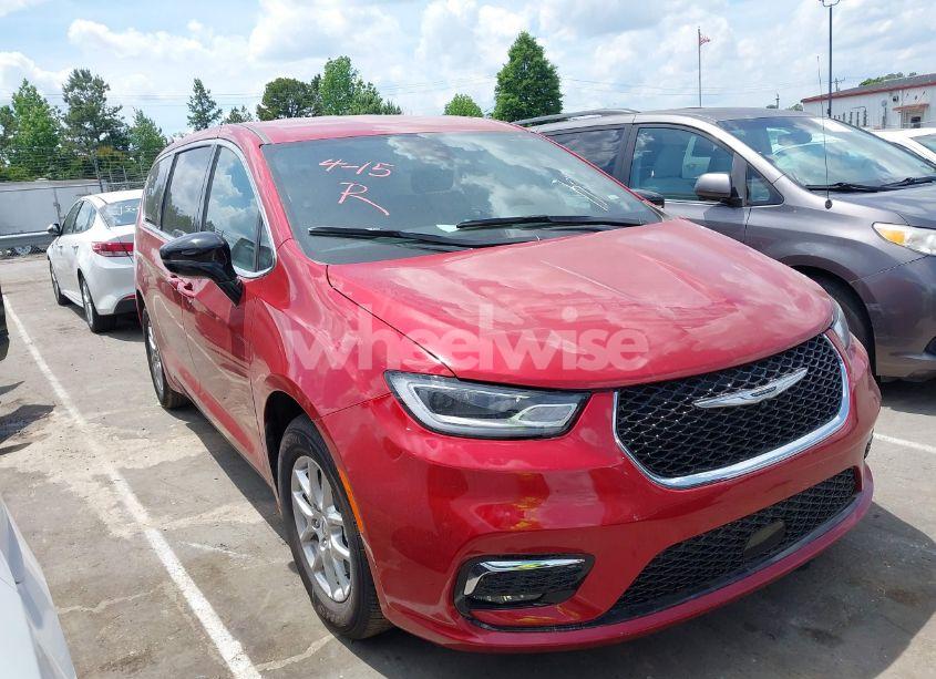 Photo 13 of 2025 Chrysler Pacifica SELECT (VIN 2C4RC1BG9SR554080)