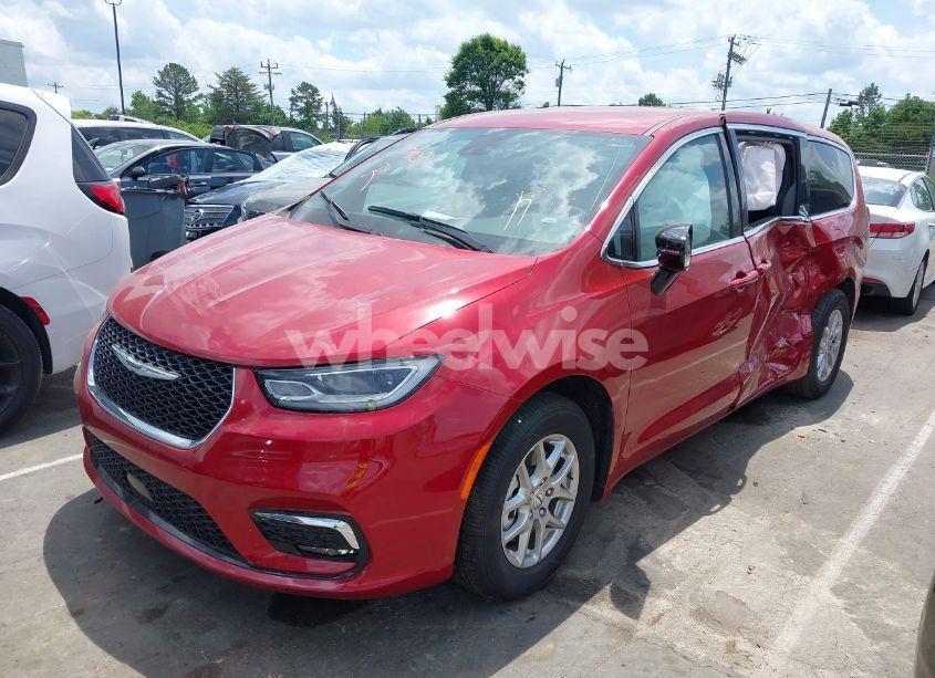 Photo 2 of 2025 Chrysler Pacifica SELECT (VIN 2C4RC1BG9SR554080)