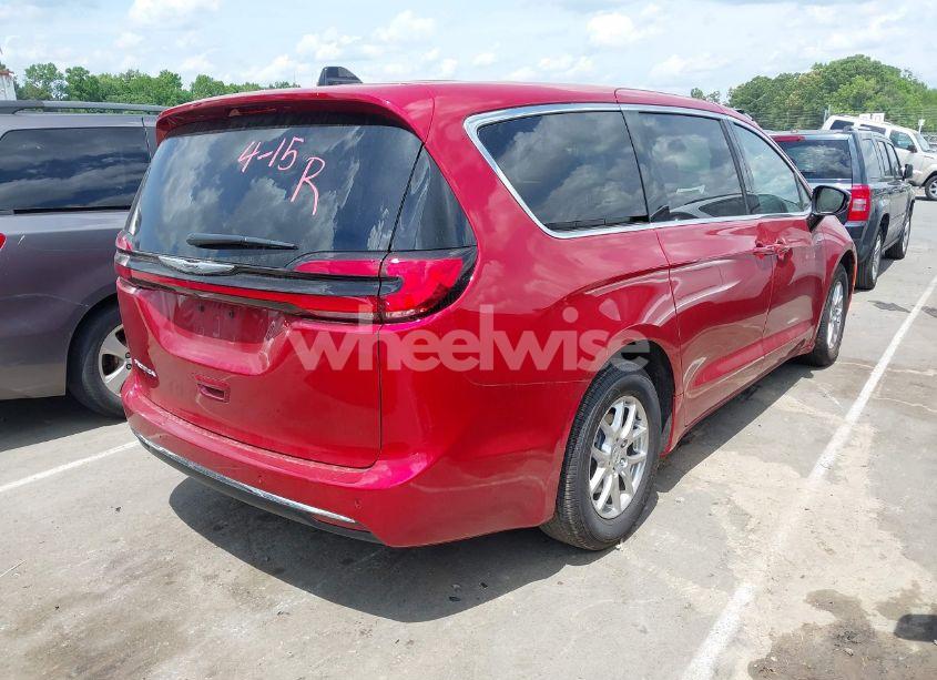 Photo 4 of 2025 Chrysler Pacifica SELECT (VIN 2C4RC1BG9SR554080)