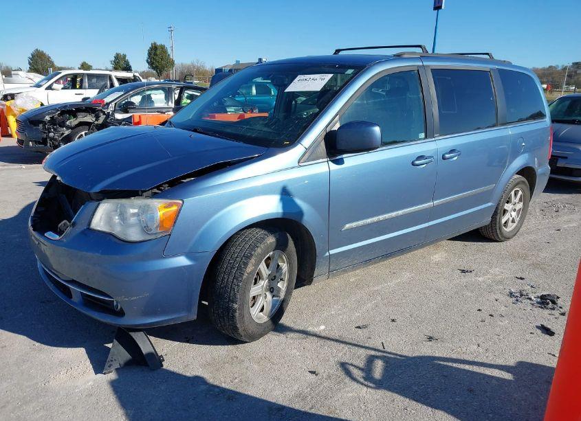 Photo 2 of 2012 Chrysler Town & COUNTRY TOURING (VIN 2C4RC1BGXCR187403)