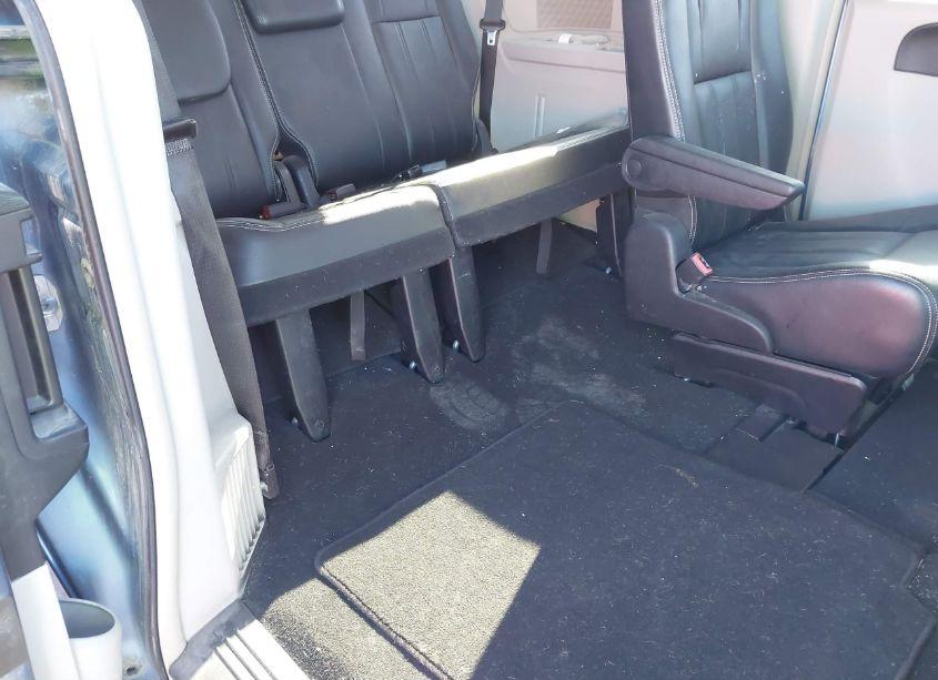 Photo 8 of 2012 Chrysler Town & COUNTRY TOURING (VIN 2C4RC1BGXCR187403)