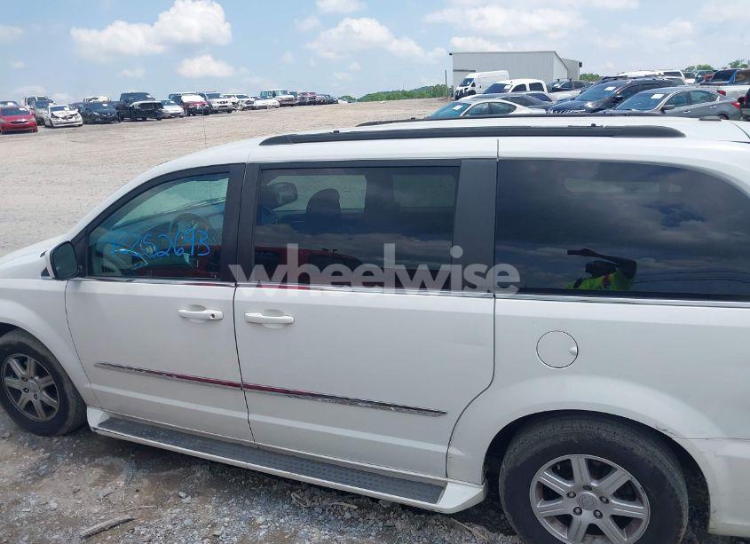 Photo 14 of 2012 Chrysler Town & COUNTRY TOURING (VIN 2C4RC1BGXCR229231)