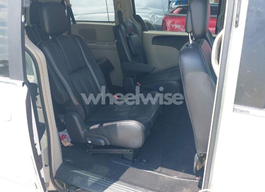 Photo 8 of 2012 Chrysler Town & COUNTRY TOURING (VIN 2C4RC1BGXCR229231)