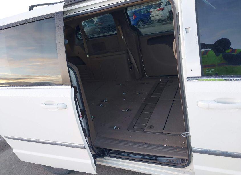 Photo 8 of 2012 Chrysler Town & COUNTRY TOURING (VIN 2C4RC1BGXCR299604)