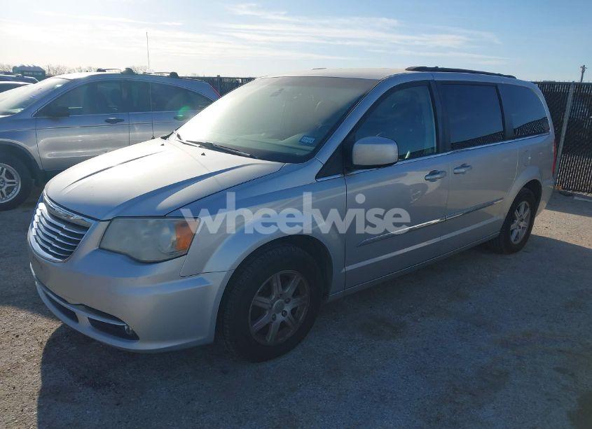 Photo 2 of 2012 Chrysler Town & COUNTRY TOURING (VIN 2C4RC1BGXCR305160)
